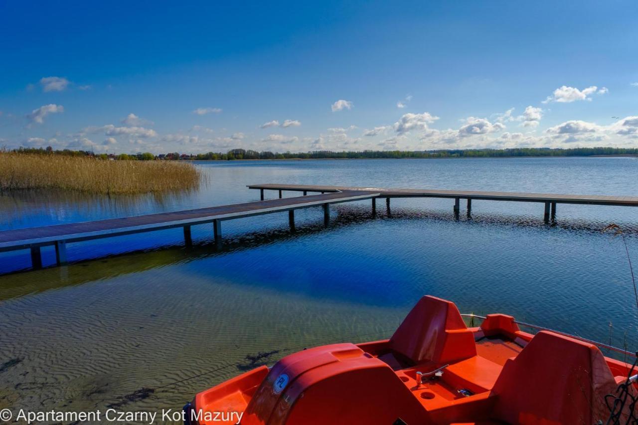Villa Czarny Kot Mazury Dom Caloroczny Malkinie Exterior foto