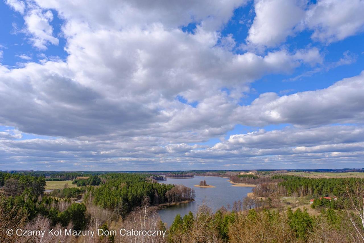 Villa Czarny Kot Mazury Dom Caloroczny Malkinie Exterior foto